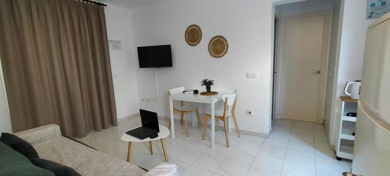Apartaments California Cala'N Blanes  Exterior photo